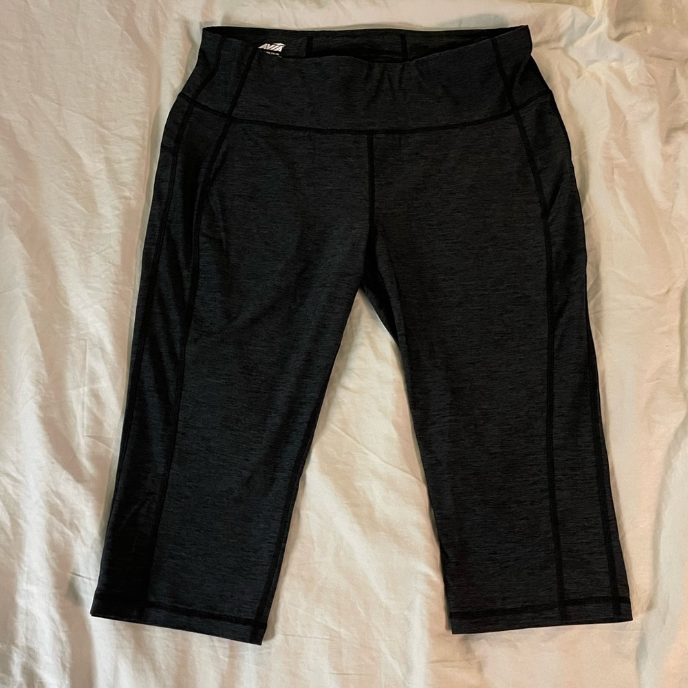 AVIA Workout cropped pant!